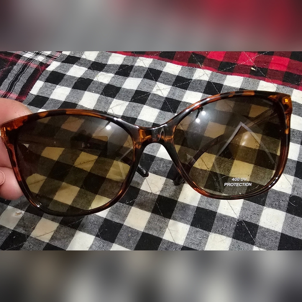 Ardene Brown Wayfarer Sunglasses with Tortoiseshell Pattern